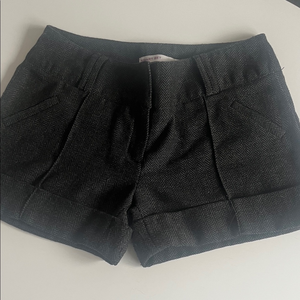 4 for $30
Vintage Smart Set  Black/Charcoal Herringbone Shorts
